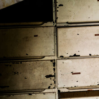 Фотография под названием "broken shelves" - J.D. Curry, Подлинное произведение искусства