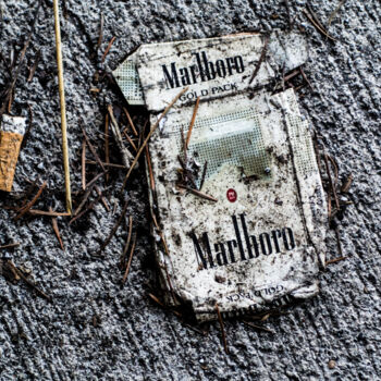「cigarette.」というタイトルの写真撮影 J.D. Curryによって, オリジナルのアートワーク