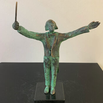 Skulptur mit dem Titel "Dirigent" von Jacek Cholewa, Original-Kunstwerk, Bronze