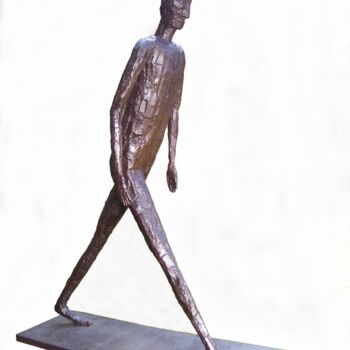 Sculpture titled "Marcheur (grand)" by Jacques Hellegouarch (Jaco), Original Artwork, Metals