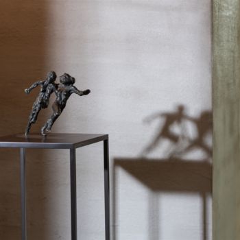 Skulptur mit dem Titel "Connected" von Jacques Vanroose, Original-Kunstwerk, Bronze