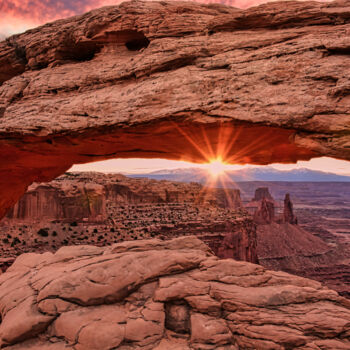 "Mesa Arch Sunrise" başlıklı Fotoğraf James H Egbert tarafından, Orijinal sanat, Dijital Fotoğrafçılık