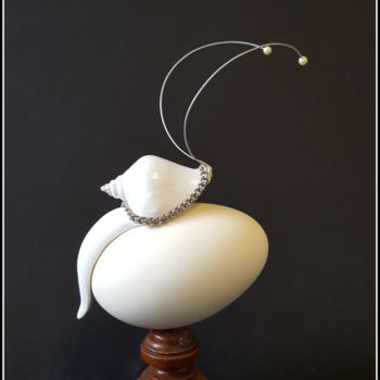 Sculpture titled "On a egg" by Jan Schrijver, Original Artwork, Mixed Media