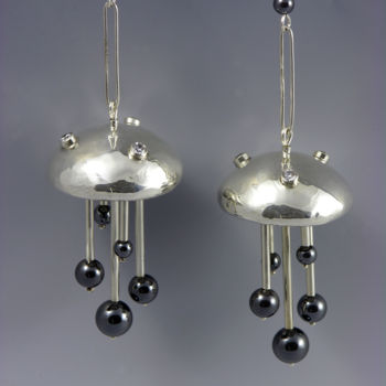 Design mit dem Titel "Jellyfish - Sterlin…" von Tomoaki Orikasa, Original-Kunstwerk, Schmuck