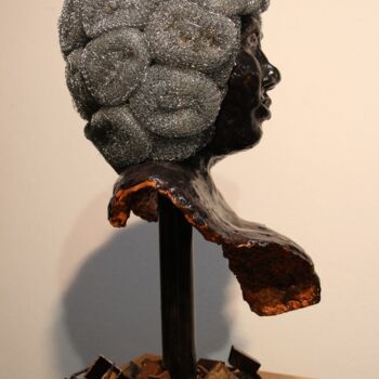 Escultura titulada "Nigromante, (person…" por Jorge Couto, Obra de arte original, Cerámica