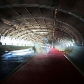 Photography titled "le tunnel" by Jean-Baptiste Bucau, Original Artwork, Digital Photography