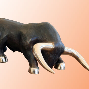 Sculpture titled "Toro Limpio 7/8" by Jean Claude Causse, Original Artwork, Metals