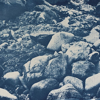 Fotografie mit dem Titel "Blue rocks 7" von Jean-François Frelin (Mindu), Original-Kunstwerk, Analog Fotografie