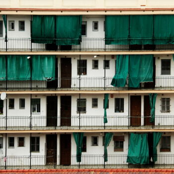 Fotografía titulada "Les rideaux verts -…" por Jean-Marie Virat, Obra de arte original, Fotografía digital