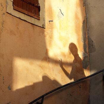 Photographie intitulée "l'ombre de Mag" par Jean-Marie Virat, Œuvre d'art originale, Photographie numérique