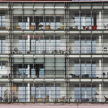 Photographie intitulée "Façade à Hambourg" par Jean-Marie Virat, Œuvre d'art originale, Photographie numérique