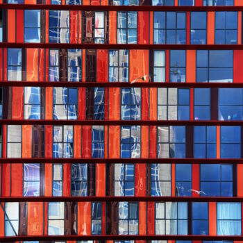 Photographie intitulée "Red & Blue, Rotterd…" par Jean-Marie Virat, Œuvre d'art originale, Photographie numérique