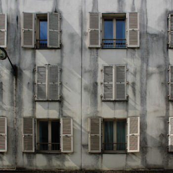 Photographie intitulée "rue du département" par Jean-Marie Virat, Œuvre d'art originale, Photographie numérique
