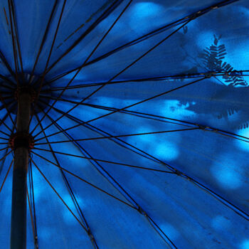 Photographie intitulée "parasol" par Jean-Marie Virat, Œuvre d'art originale, Photographie numérique