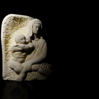 Sculpture titled "Vierge à l'enfant" by Jean Noël Gilabert, Original Artwork, Stone