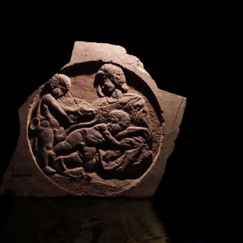 Sculpture titled "Tondo Taddei" by Jean Noël Gilabert, Original Artwork, Stone