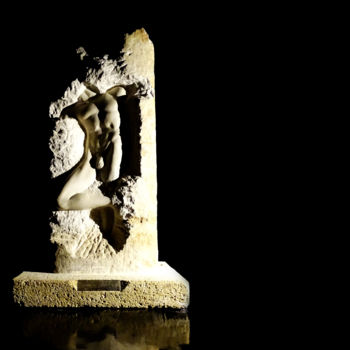 Sculpture intitulée "Crépuscule de l'hom…" par Jean Noël Gilabert, Œuvre d'art originale, Pierre
