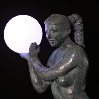 Sculpture intitulée "LampeGwendoriane" par Jean Pierre Picheny, Œuvre d'art originale, Bronze