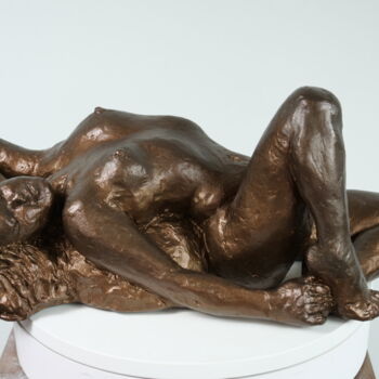 Sculpture titled "Kira" by Jean Pierre Picheny, Original Artwork, Plaster