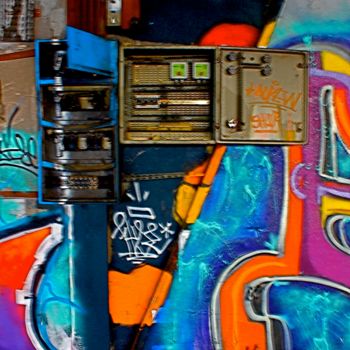 Photography titled "streetartmoire.jpg" by Jean-Pierre Simard, Original Artwork, Digital Photography Mounted on Wood Panel