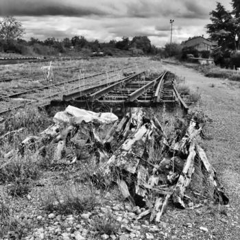 Fotografía titulada "déboulonnés" por Jean-Pierre Simard, Obra de arte original, Fotografía digital