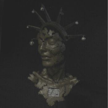Sculpture titled "liberty joker" by Jean-Yves Verne, Original Artwork, Cement