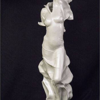Scultura intitolato "Femme - sculpture é…" da Jean-Yves Verne, Opera d'arte originale, Resina