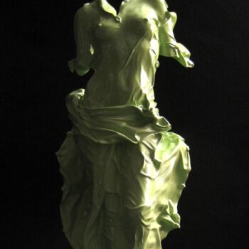 Scultura intitolato "femme - sculpture l…" da Jean-Yves Verne, Opera d'arte originale, Resina
