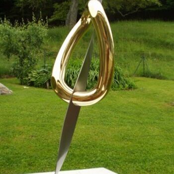 Sculpture titled "trophée, anneau d'Or" by Jean Barral Baron, Original Artwork