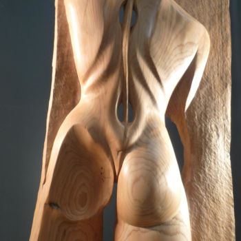 「Spinana」というタイトルの彫刻 Jean-Charles Ferrandによって, オリジナルのアートワーク, ウッド