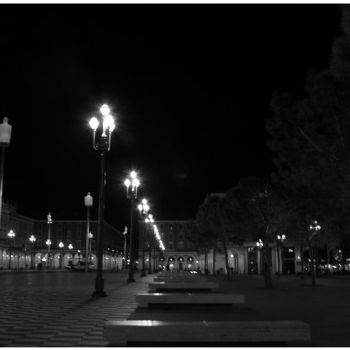 Photographie intitulée "Place Masséna" par Jeanjeandenice " Jjdn ", Œuvre d'art originale