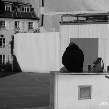 Fotografia intitulada "L'homme et son sac…" por Jeanjeandenice " Jjdn ", Obras de arte originais