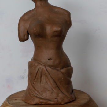 Sculpture titled "REVEUSE" by Jeannette Allary, Original Artwork, Terra cotta