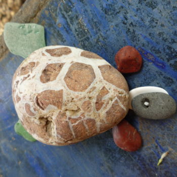 Skulptur mit dem Titel "Beach turtle" von Jeff, Original-Kunstwerk, Stein