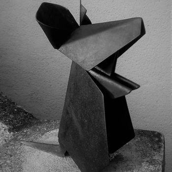 Sculpture titled "Souris" by Jérémiah B., Original Artwork, Metals