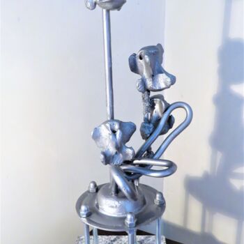 Скульптура под названием "Babar's Carousel in…" - Jérôme Astruc, Подлинное произведение искусства, Нержавеющая сталь