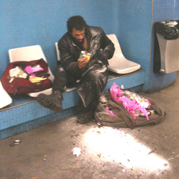 Photographie intitulée "homeless-paris.jpg" par Jérôme Bouchez, Œuvre d'art originale