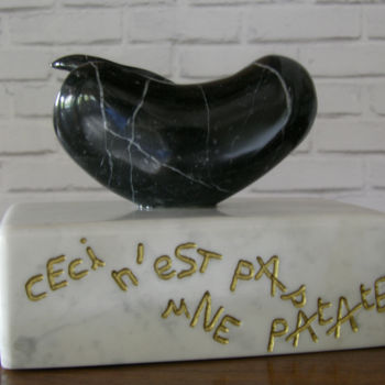 Скульптура под названием "Ceci  n'est pas une…" - Jérôme Burel, Подлинное произведение искусства, Камень