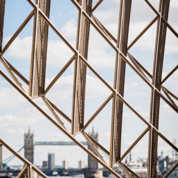 Photographie intitulée "Tower Bridge on the…" par Jérôme Correia, Œuvre d'art originale, Photographie numérique Monté sur Al…