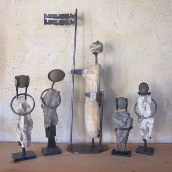 Sculpture titled "Défilé" by Jérôme Danikowski, Original Artwork, Metals