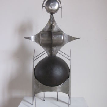 Sculpture titled "Ménine" by Jérôme Danikowski, Original Artwork, Metals