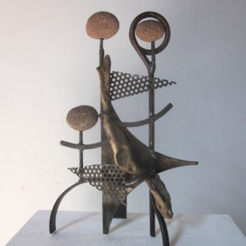 「Famille 7」というタイトルの彫刻 Jérôme Danikowskiによって, オリジナルのアートワーク, 金属