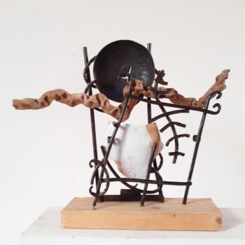 Sculpture intitulée "Soleil noir" par Jérôme Danikowski, Œuvre d'art originale, Métaux