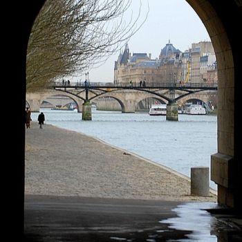 Quai Mitterand