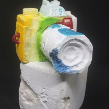 Skulptur mit dem Titel "Cam One" von Jenny Hee, Original-Kunstwerk, Beton