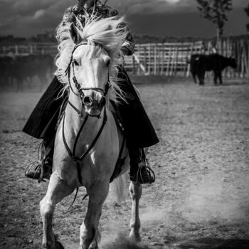 Photographie intitulée "Manade 2/5" par Jean-Marc Angelini, Œuvre d'art originale, Photographie numérique