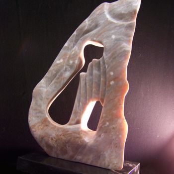 Escultura intitulada "In Sync---Alabaster…" por Jo Moore, Obras de arte originais, Pedra