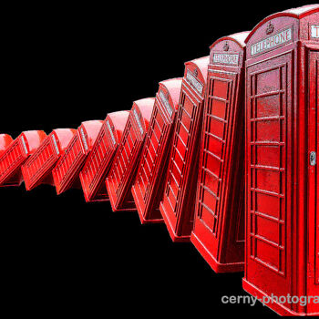 Фотография под названием "12 Tumbling phone b…" - Jochen Cerny, Подлинное произведение искусства, Цифровая фотография Устано…