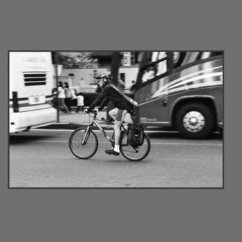Photography titled "VELO NYC" by Joel Thevenot, Original Artwork