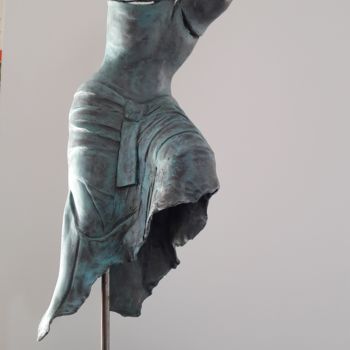 Sculpture titled "Esmeralda" by Joëlle Boutherin, Original Artwork, Ceramics